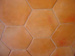 Tomettes hexagonales terre cuite – Carrelage Salernes